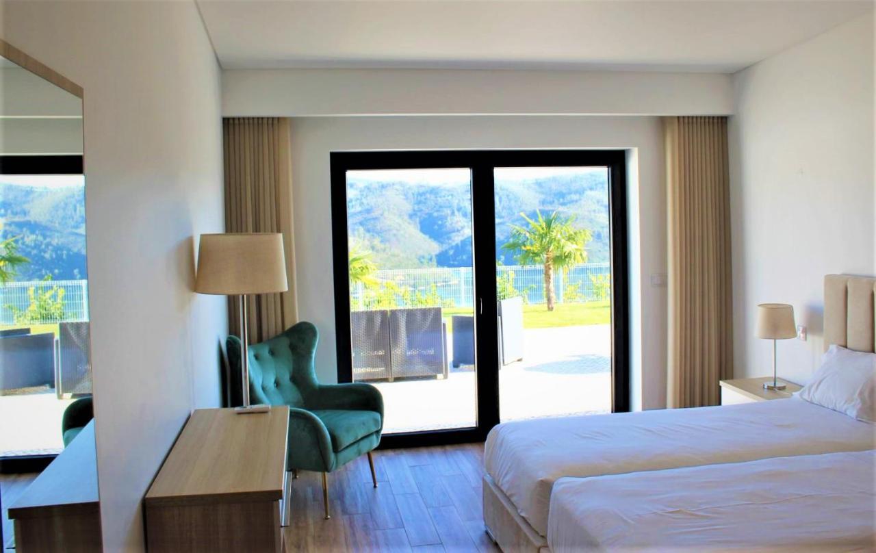 Lago Azul Villas Ferreira do Zêzere Esterno foto